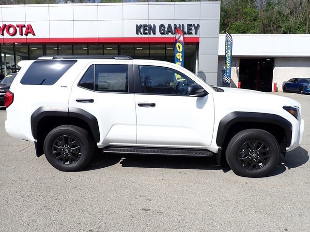New 2026 Toyota 4Runner SR5 AWD/4WD image 2
