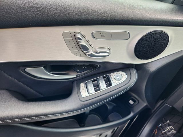 Used 2022 Mercedes-Benz GLC 300 4MATIC image 10
