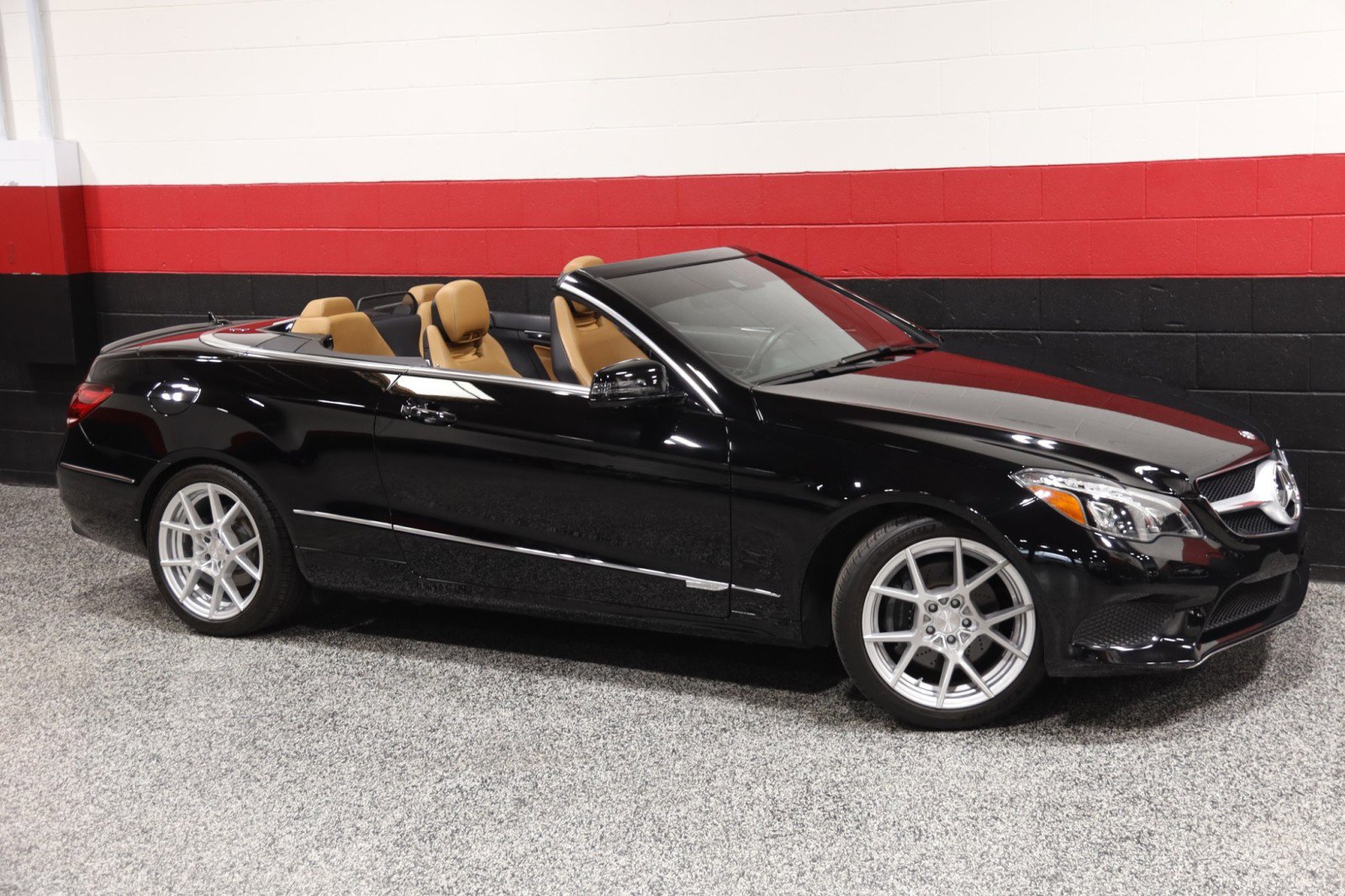 Used 2015 Mercedes-Benz E 400 Cabriolet w/ Premium 1 Package image 2