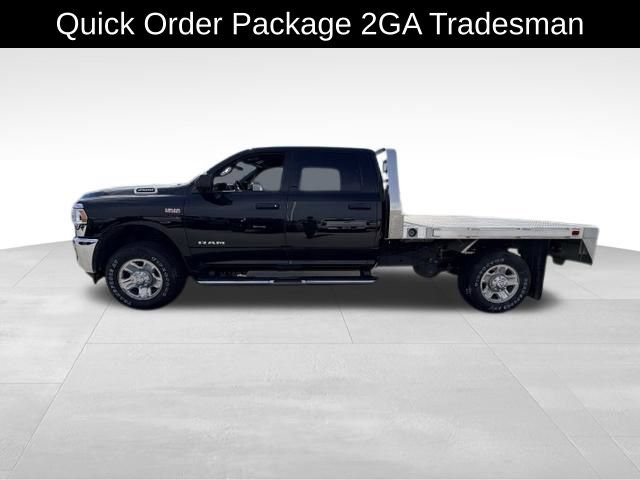 Used 2022 RAM 2500 Tradesman w/ Chrome Appearance Group AWD/4WD image 4