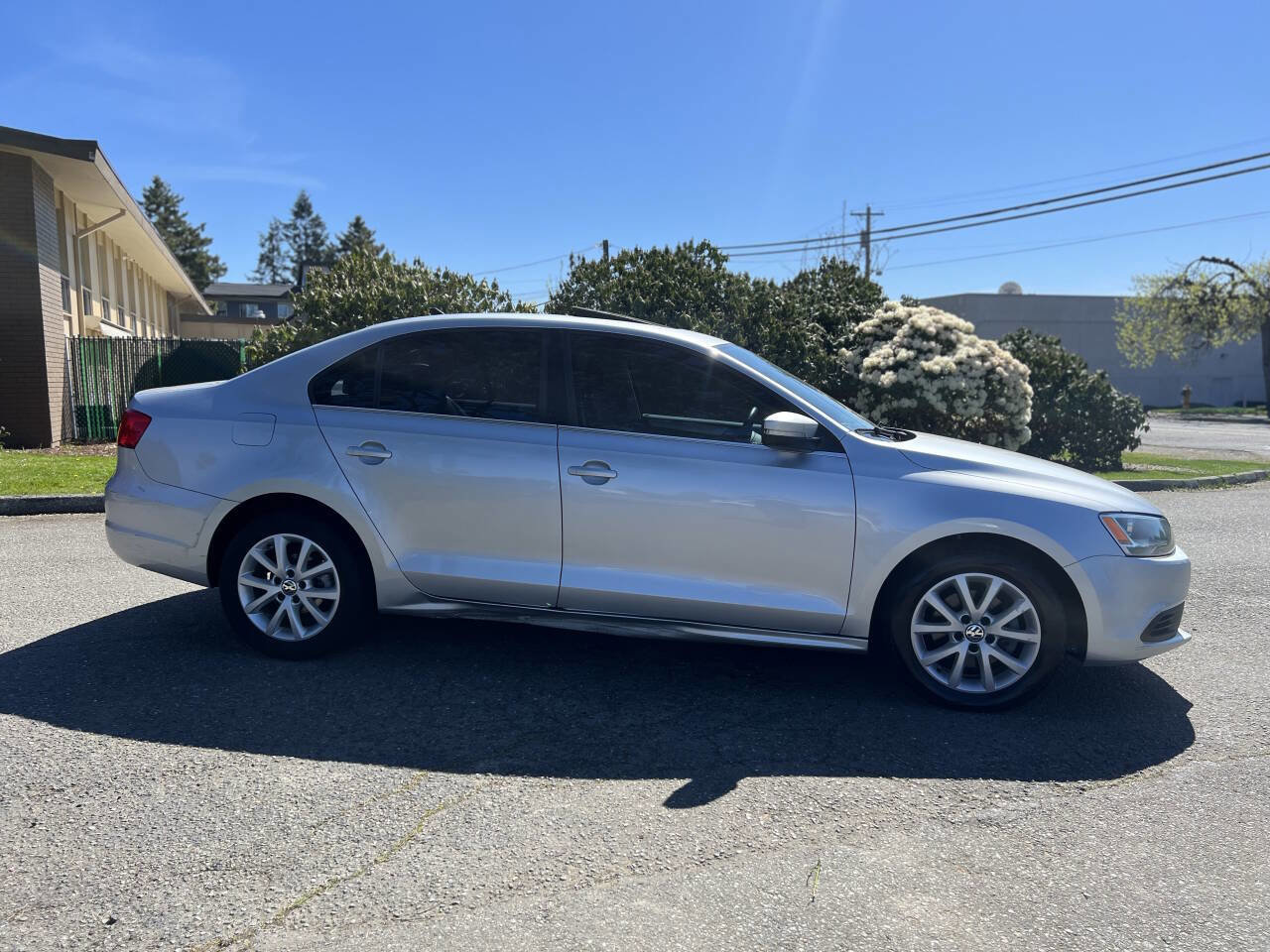 Used 2013 Volkswagen Jetta SE FWD image 4