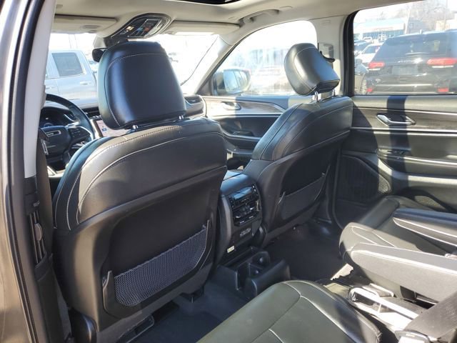 Used 2023 Jeep Grand Cherokee L Limited image 32