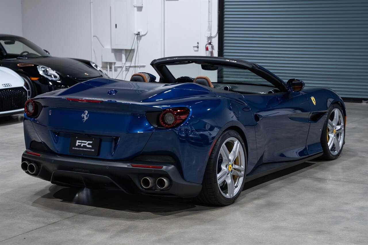 Used 2020 Ferrari Portofino RWD image 7