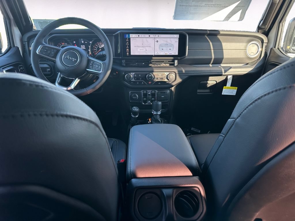 New 2025 Jeep Wrangler Unlimited Sahara AWD/4WD image 10