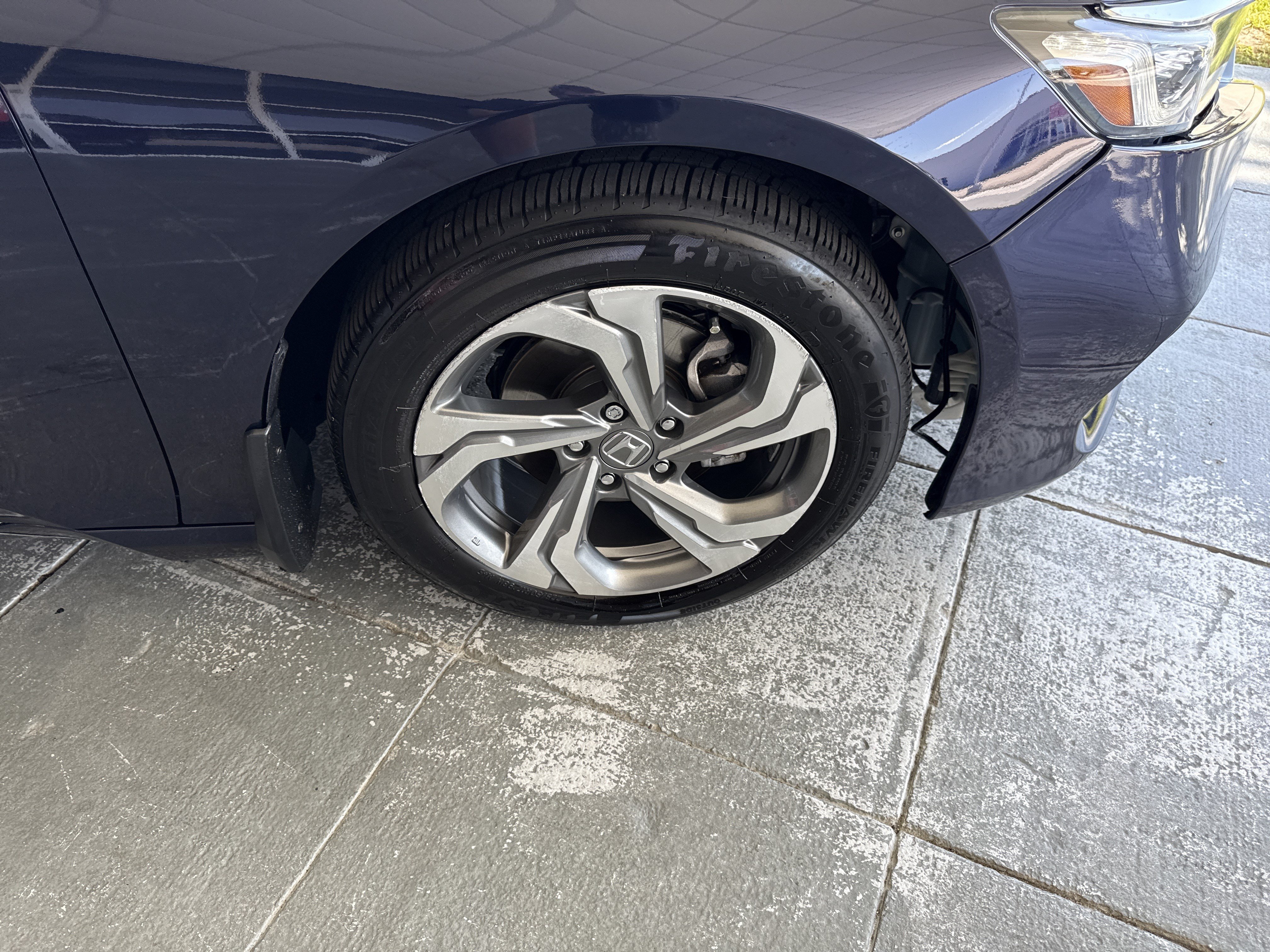 Used 2018 Honda Accord EX-L image 12