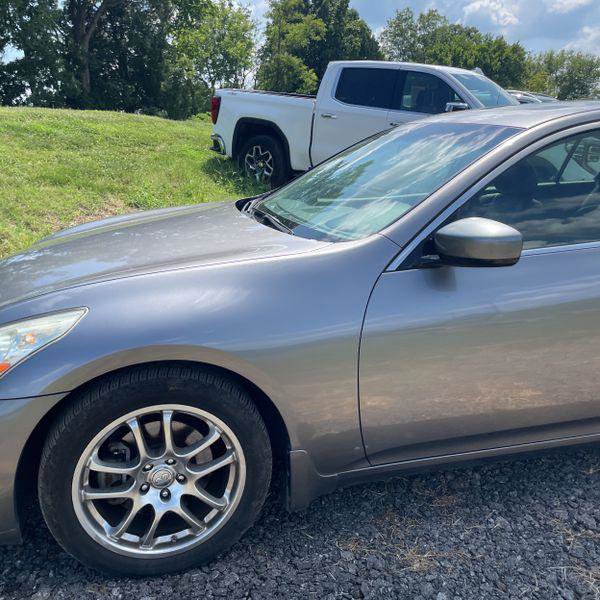 Used 2013 INFINITI G37 Journey w/ Premium Pkg image 2