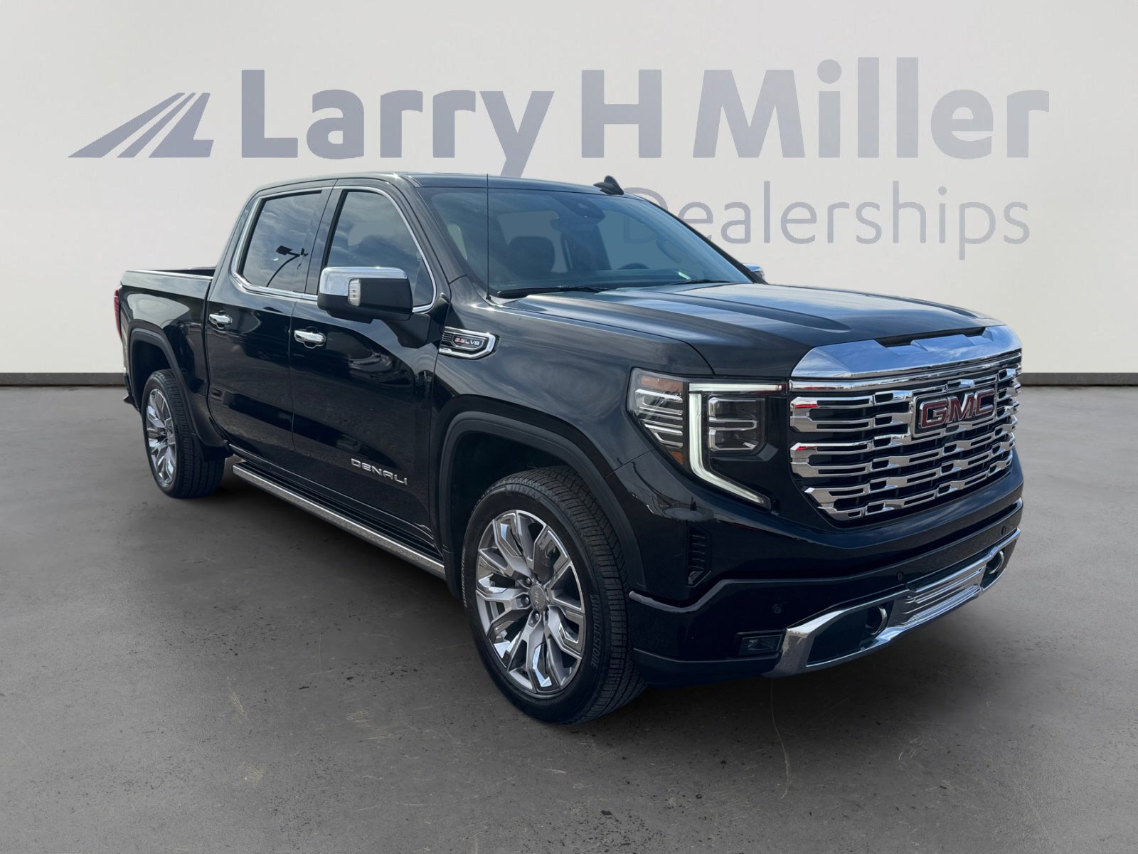 Used 2024 GMC Sierra 1500 Denali w/ Denali Reserve Package image 7