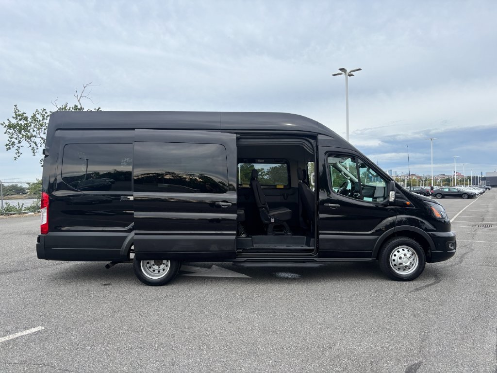 Used 2023 Ford Transit 350 XLT RWD image 36