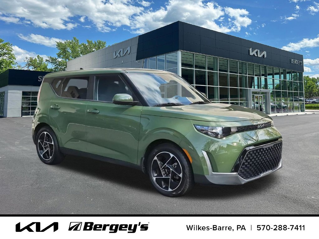 Certified 2023 Kia Soul EX FWD image 14