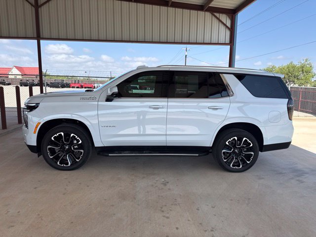 Used 2026 Chevrolet Tahoe High Country w/ Sun And Tow Package AWD/4WD image 4