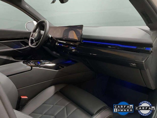 Used 2025 BMW 530i xDrive image 22