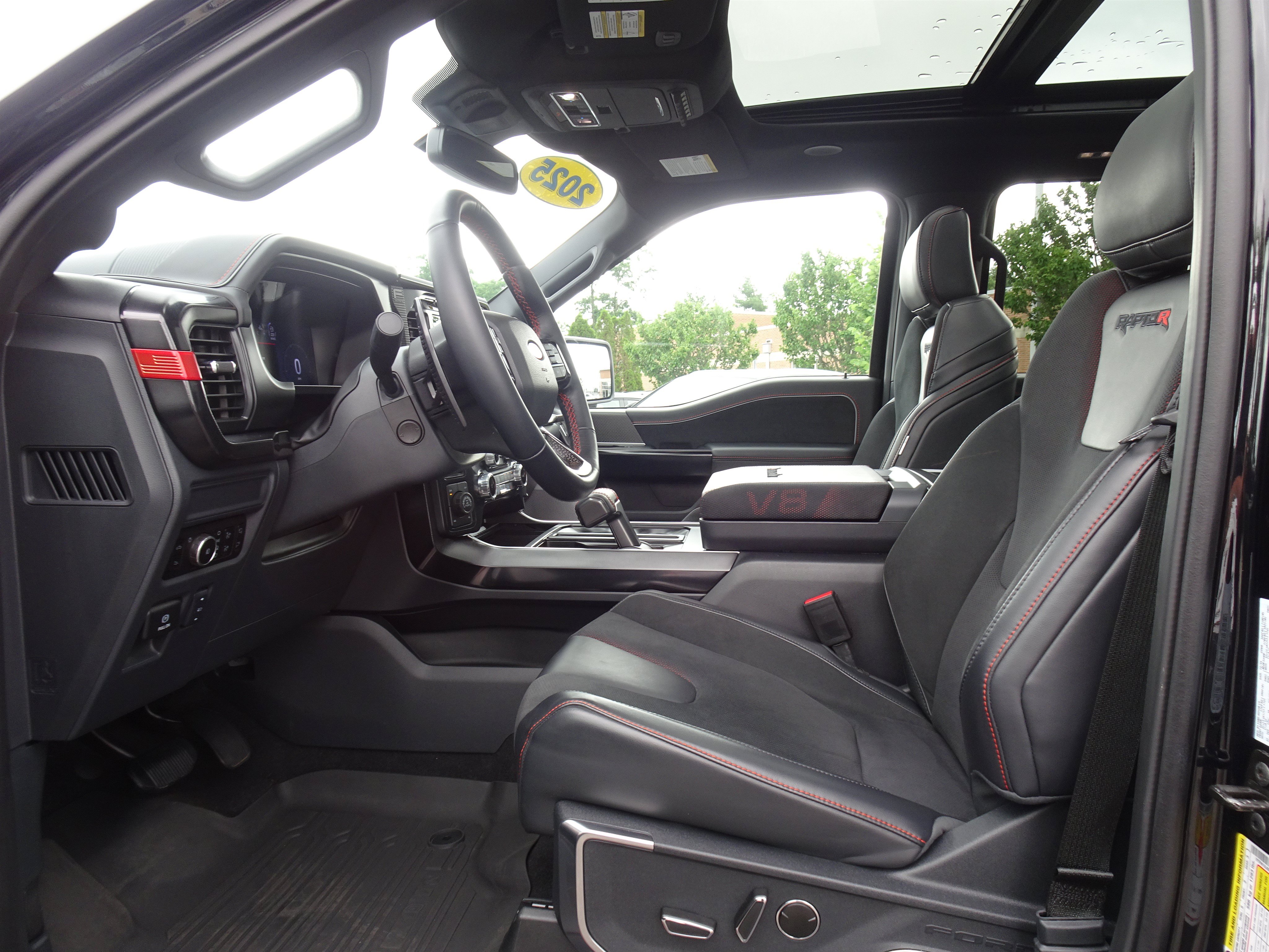 Used 2025 Ford F150 Raptor w/ Equipment Group 803A Raptor R AWD/4WD image 9