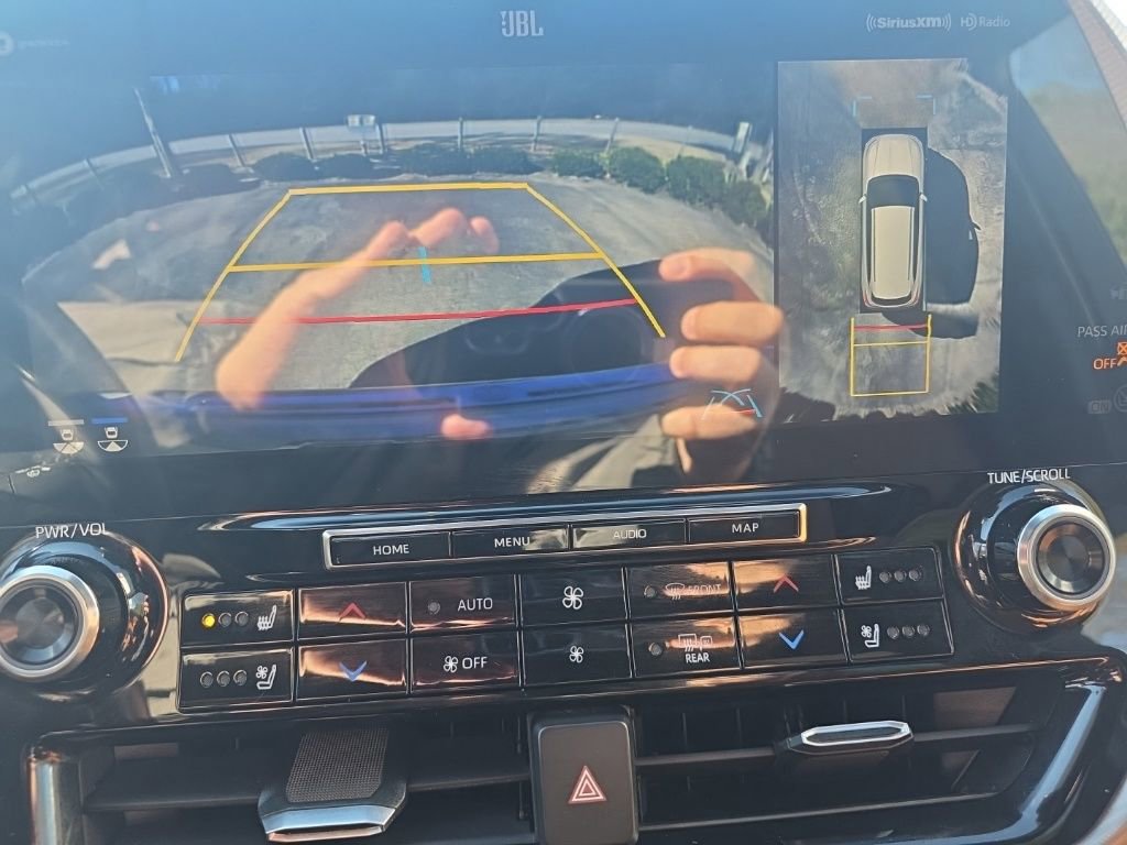 Used 2020 Toyota Highlander Platinum image 32