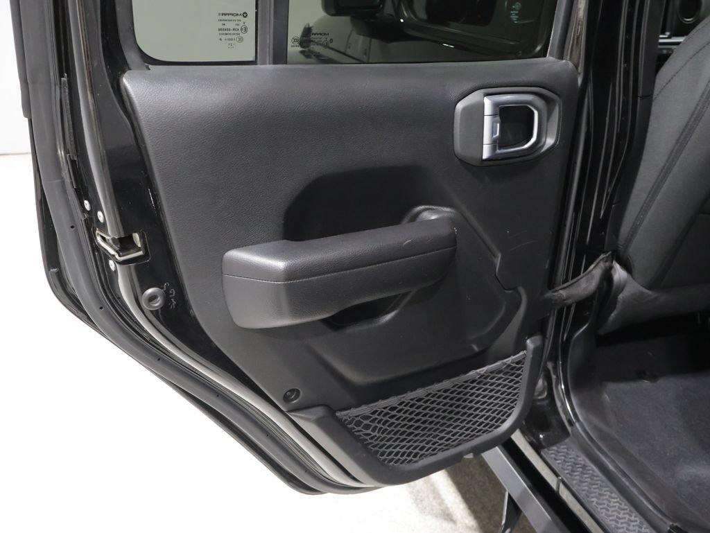 Used 2021 Jeep Gladiator Sport AWD/4WD image 19