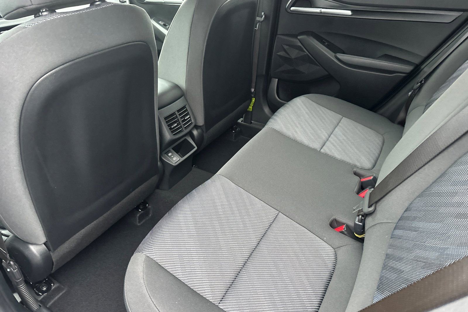 New 2026 Kia Seltos LX image 12