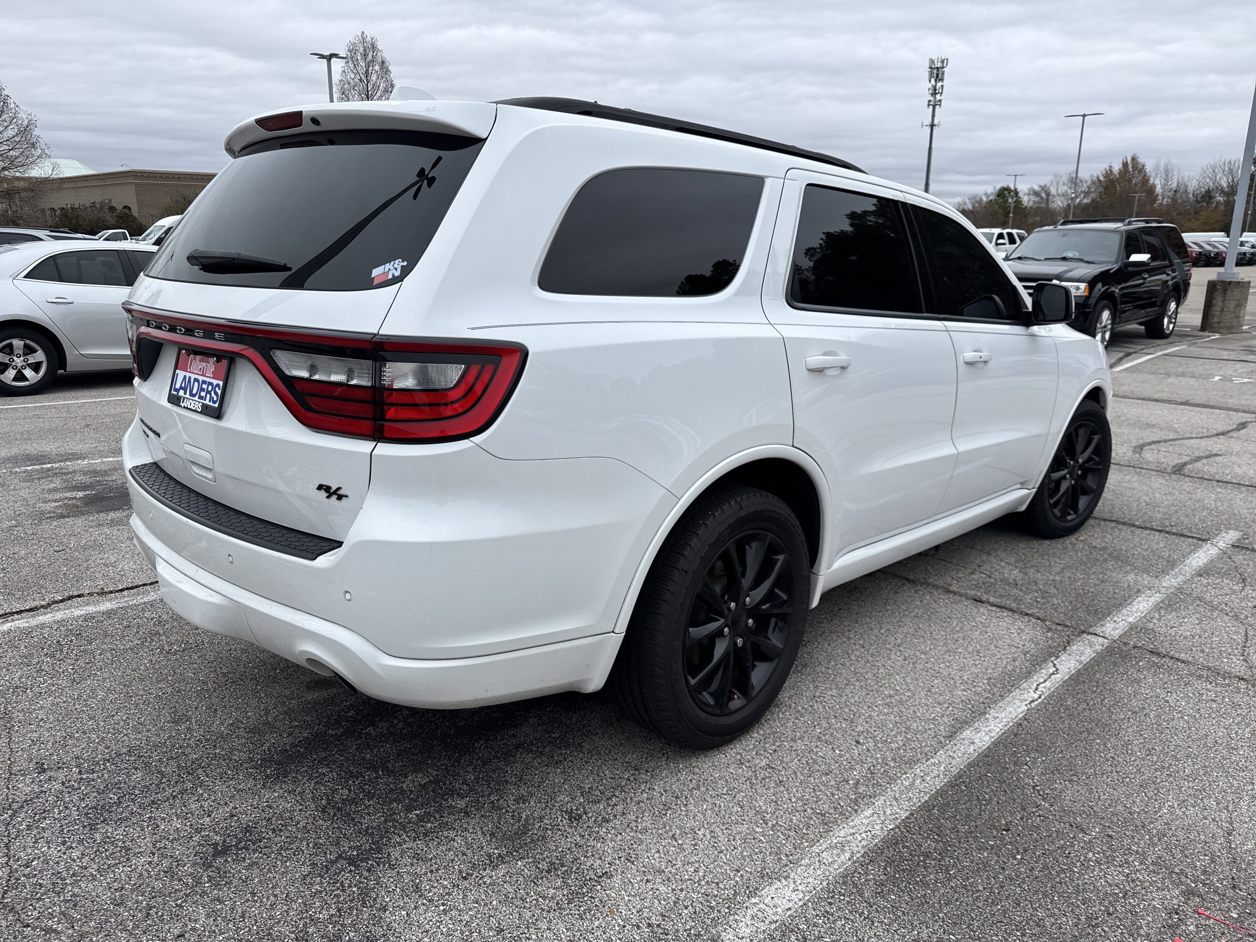 Used 2017 Dodge Durango R/T w/ Technology Group image 2