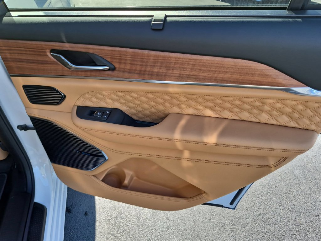 New 2027 Jeep Grand Cherokee L Summit AWD/4WD image 29