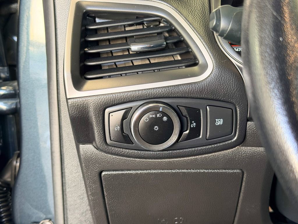 Used 2023 Ford Edge SEL image 21