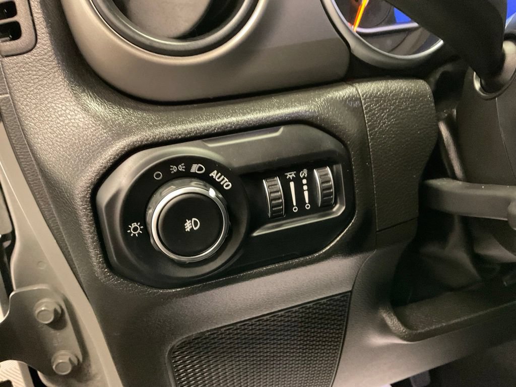 Used 2022 Jeep Wrangler Unlimited Sport AWD/4WD image 14
