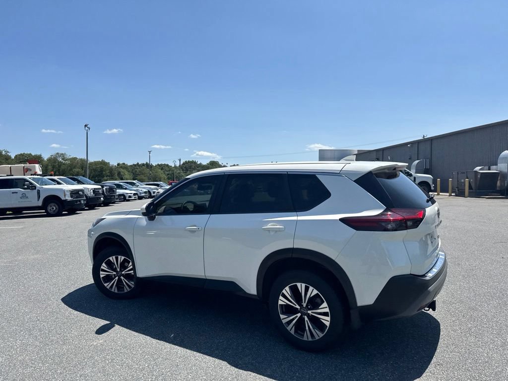 Used 2023 Nissan Rogue SV AWD/4WD image 4