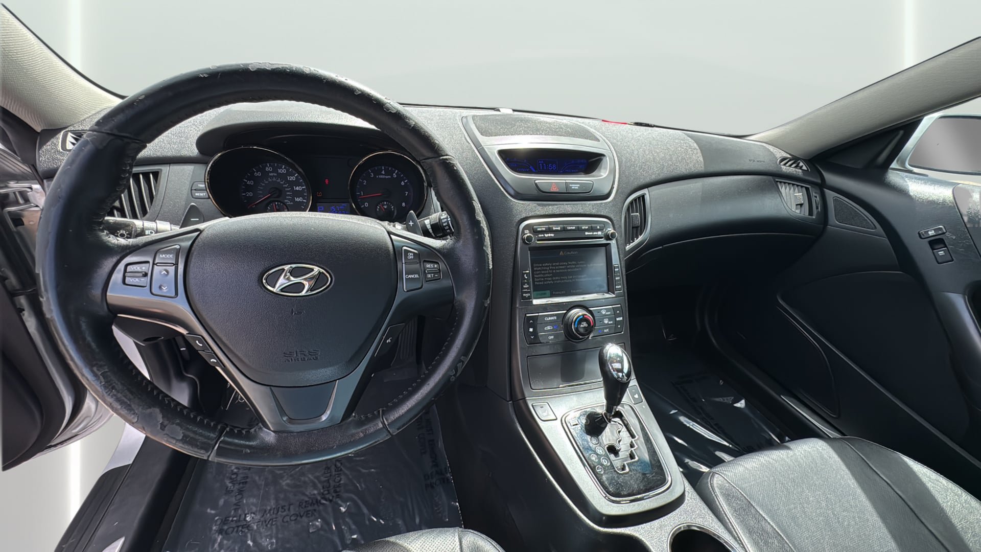 Used 2011 Hyundai Genesis 3.8 RWD image 29