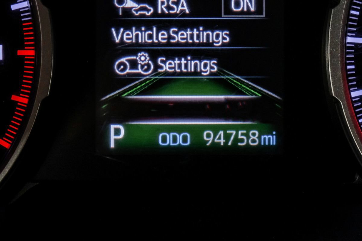 Used 2021 Toyota RAV4 LE FWD image 20