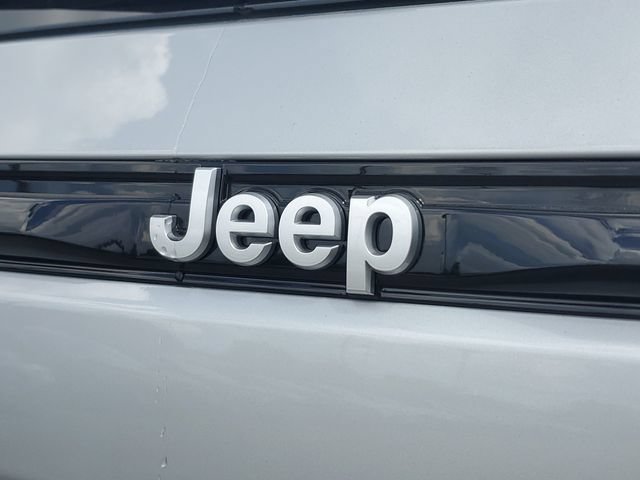 New 2026 Jeep Grand Cherokee Laredo X AWD/4WD image 8