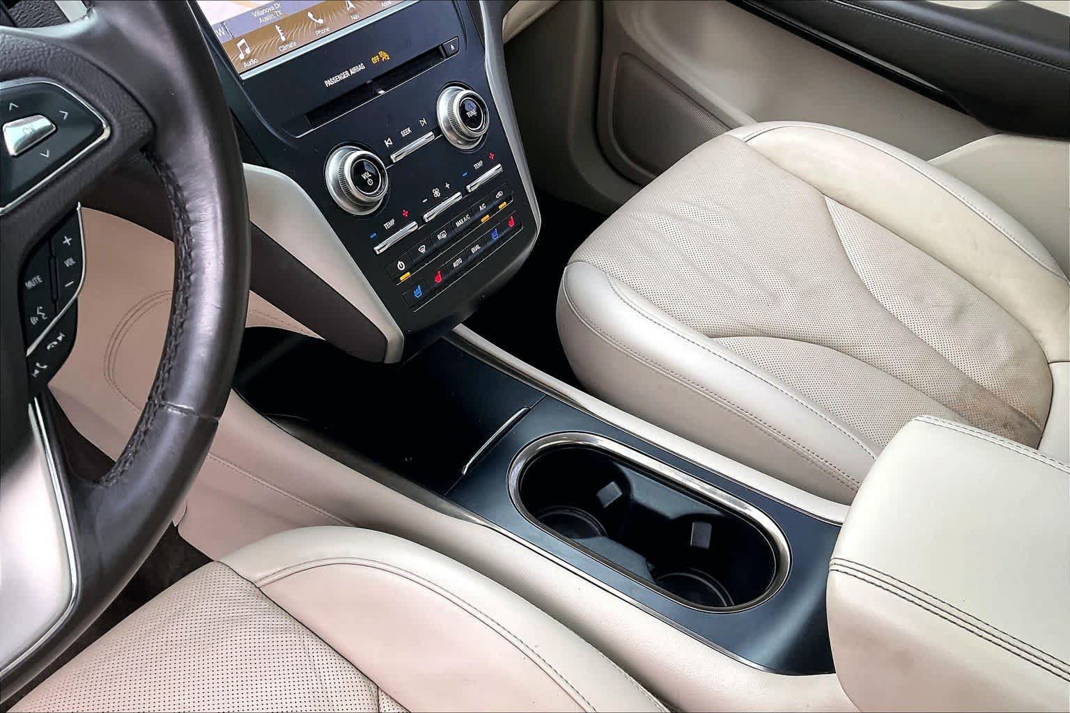 Used 2019 Lincoln MKC Reserve FWD image 15