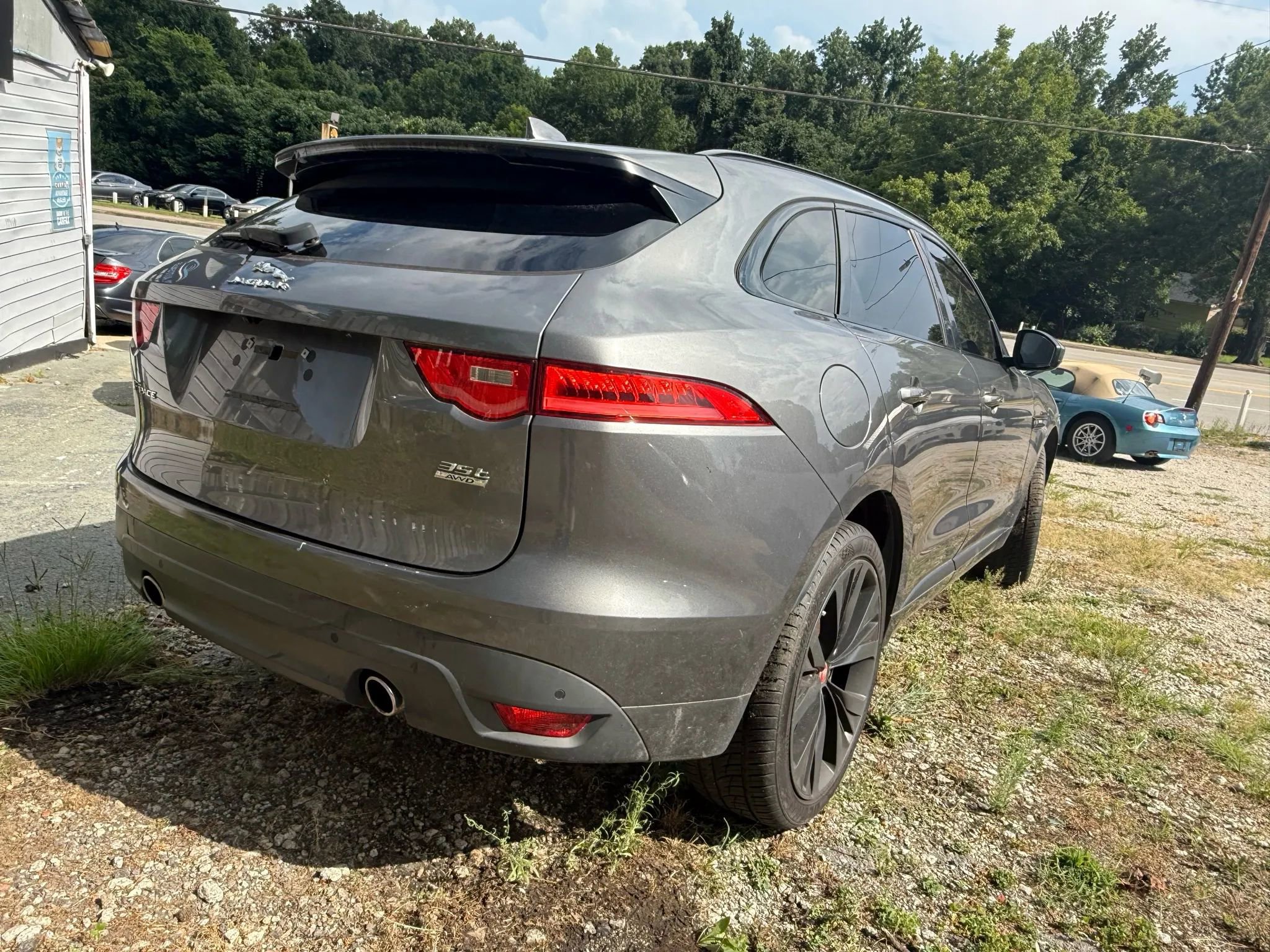 Used 2017 Jaguar F-PACE R-Sport image 5