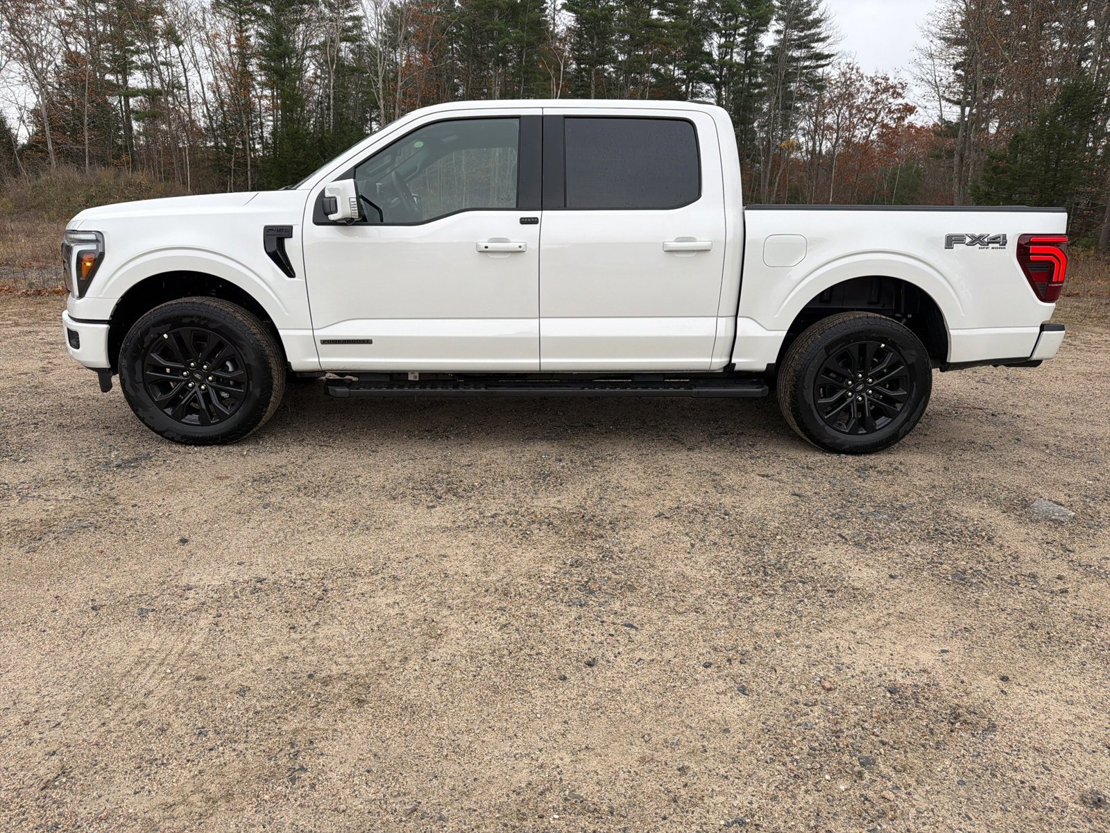 New 2025 Ford F150 Lariat w/ Equipment Group 501A Mid image 4