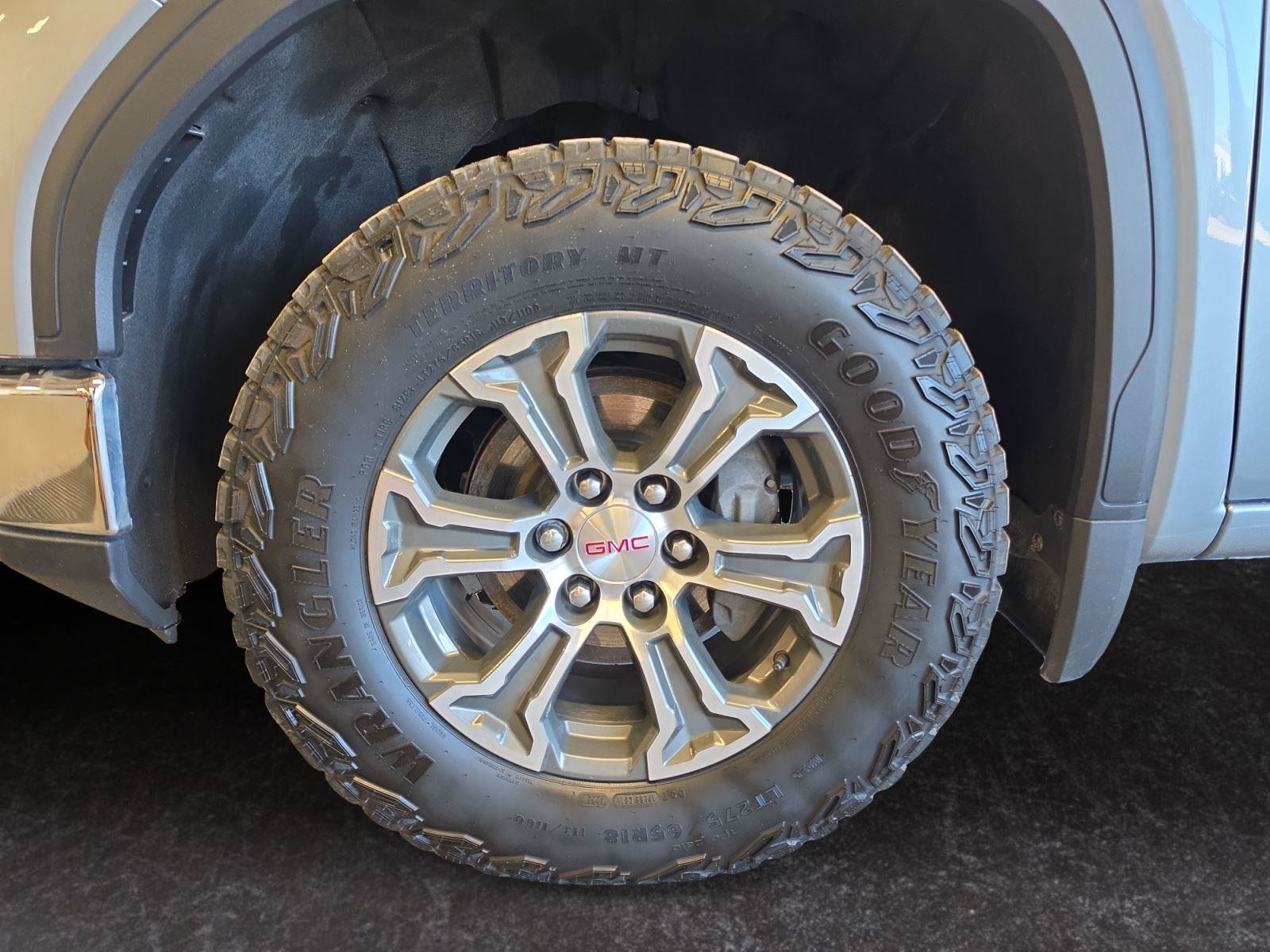 Used 2024 GMC Sierra 1500 Pro w/ Pro Value Package AWD/4WD image 25