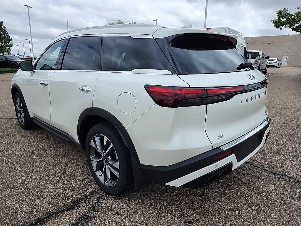 Certified 2023 INFINITI QX60 Luxe w/ Cargo Package AWD/4WD image 3