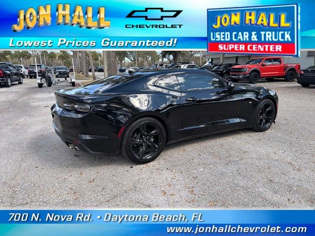 Used 2020 Chevrolet Camaro LT w/ RS Package image 12