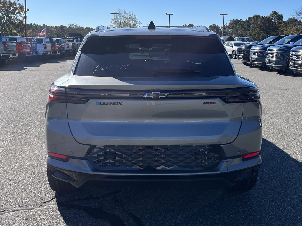 New 2026 Chevrolet Equinox EV RS image 4