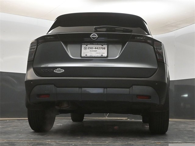Used 2025 Nissan Kicks SV w/ Charging Package image 19