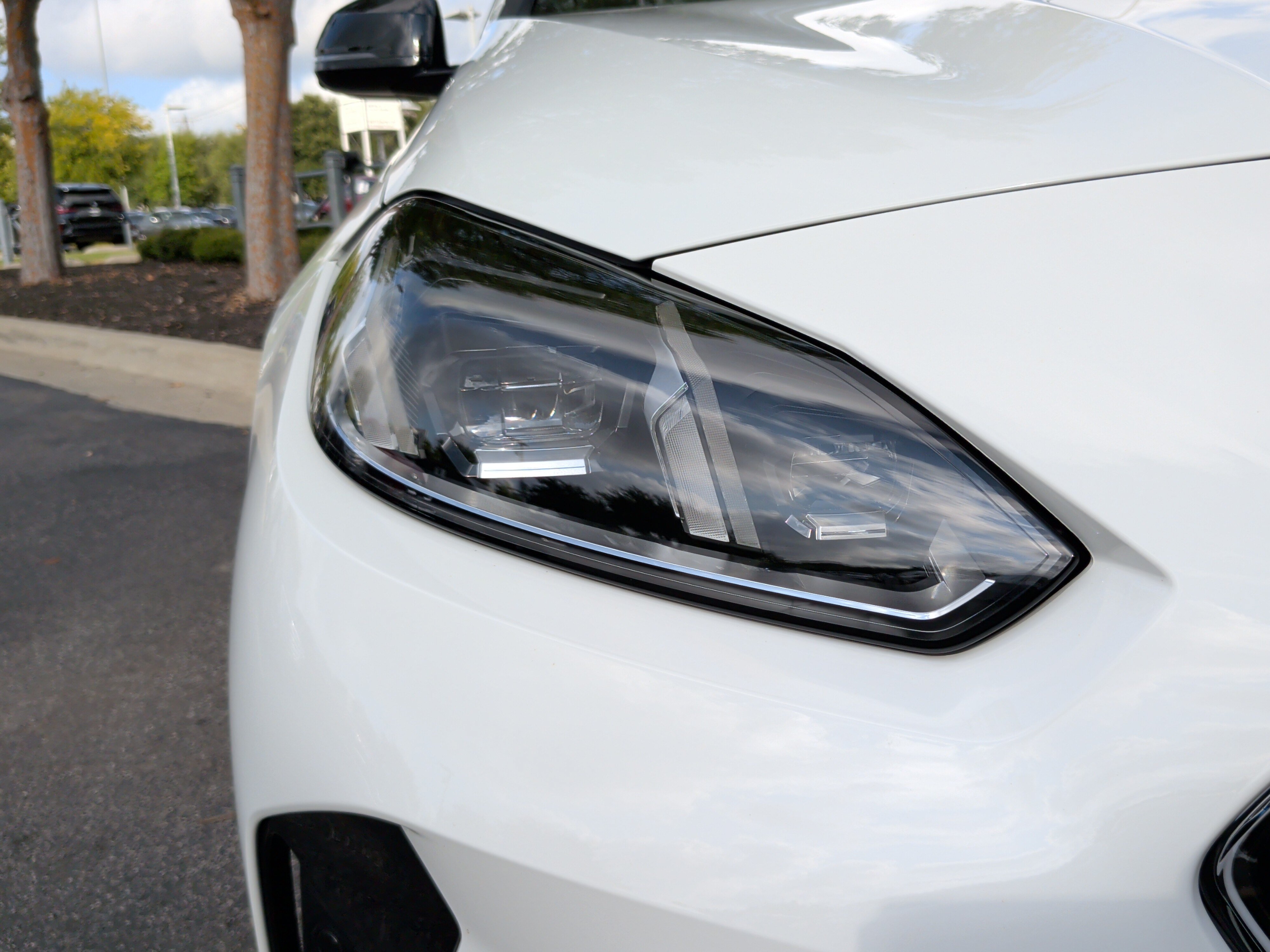 New 2026 BMW 228i w/ Technology Package FWD image 3