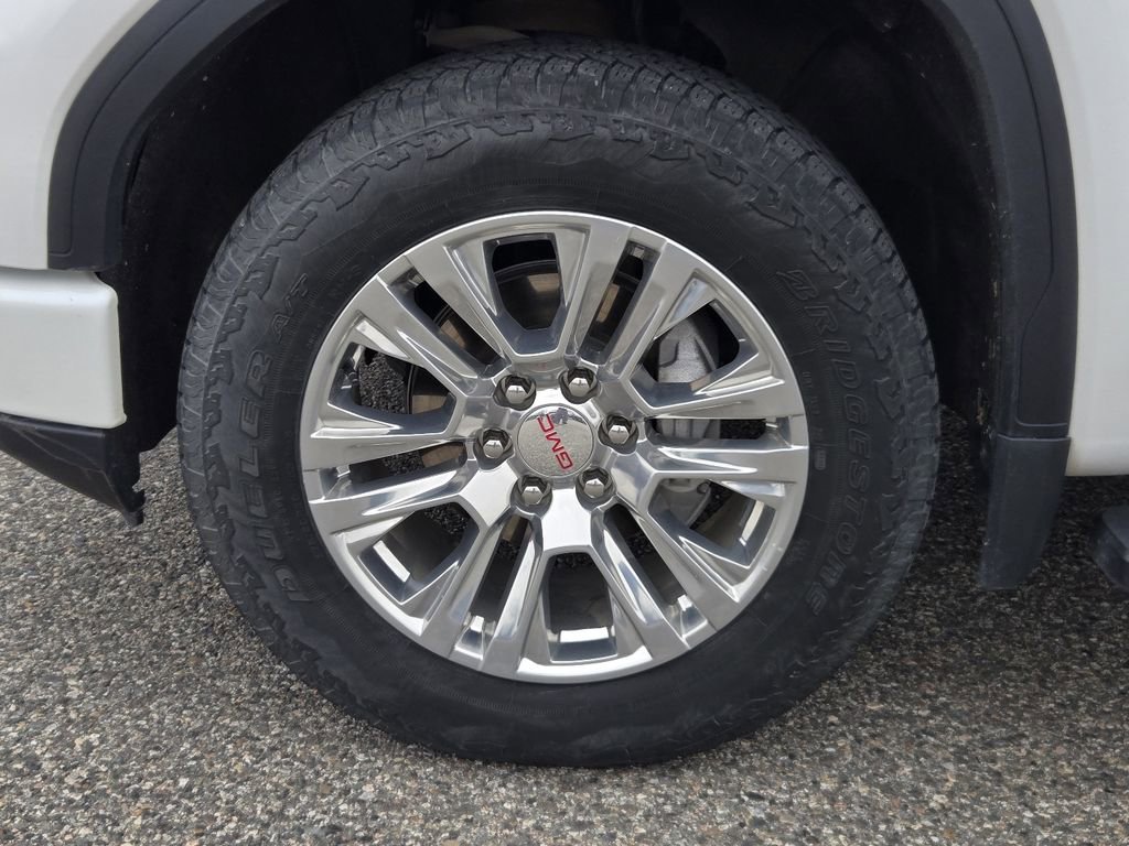 Used 2024 GMC Sierra 1500 Denali w/ Technology Package AWD/4WD image 7