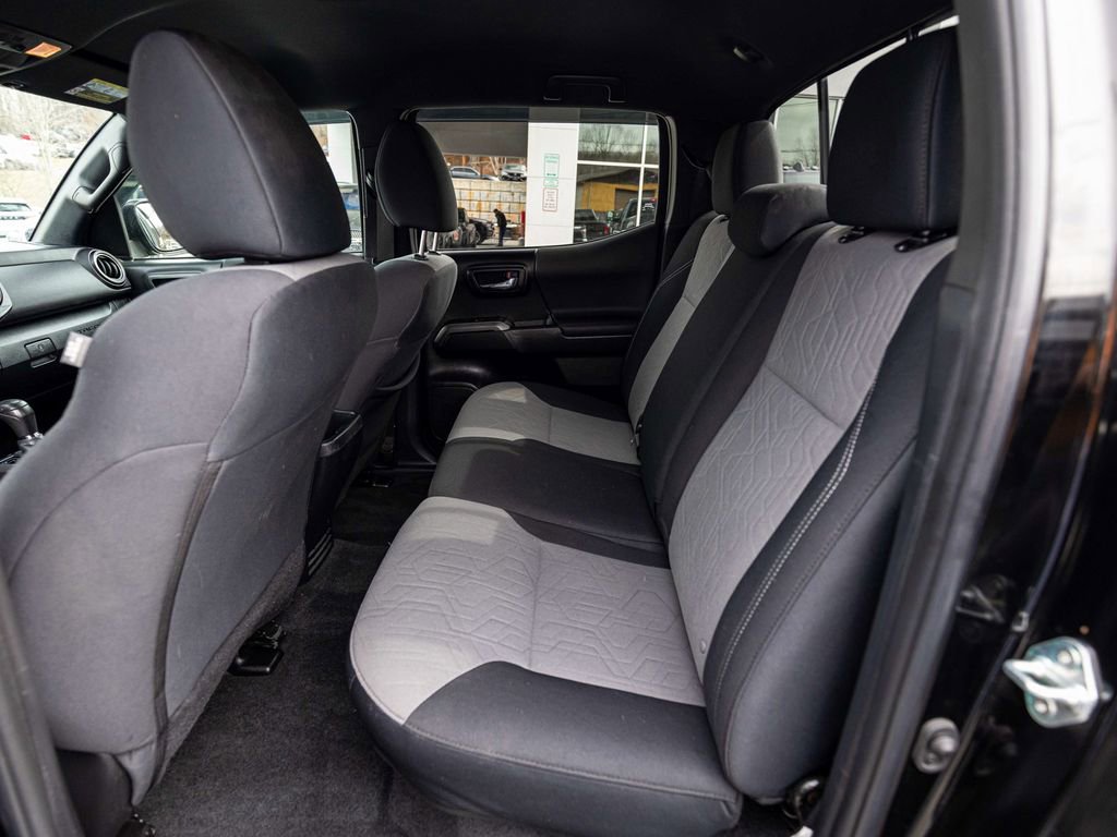 Used 2023 Toyota Tacoma TRD Off-Road w/ Black Out Package (TMS) image 31