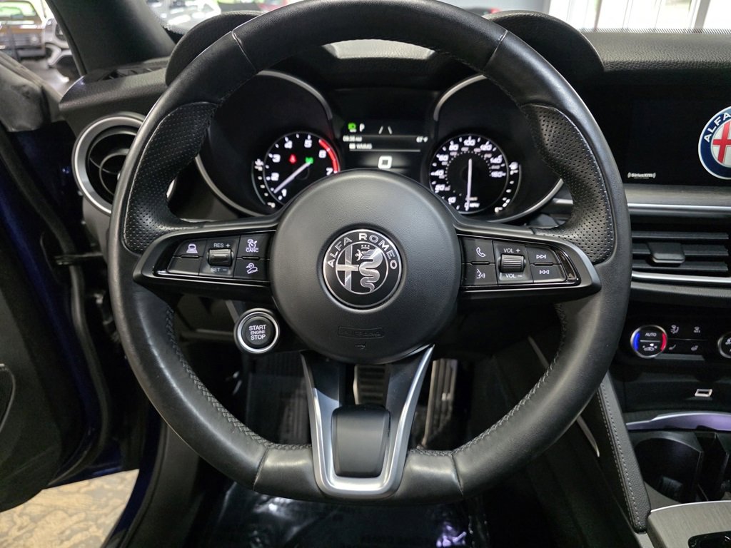 Used 2022 Alfa Romeo Stelvio Ti image 9