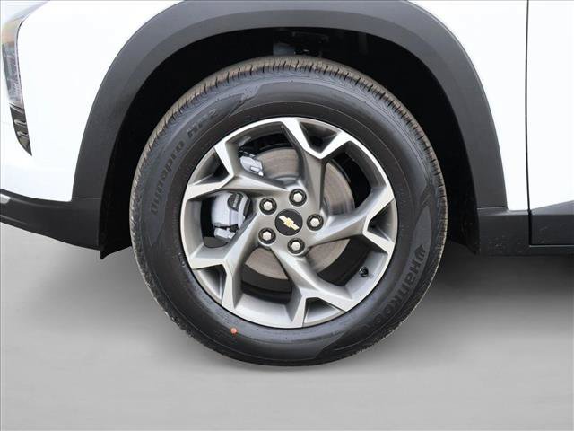 New 2026 Chevrolet Trax LT w/ Sunroof Package FWD image 10