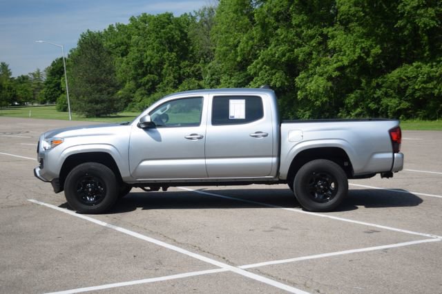 Used 2023 Toyota Tacoma SR AWD/4WD image 21