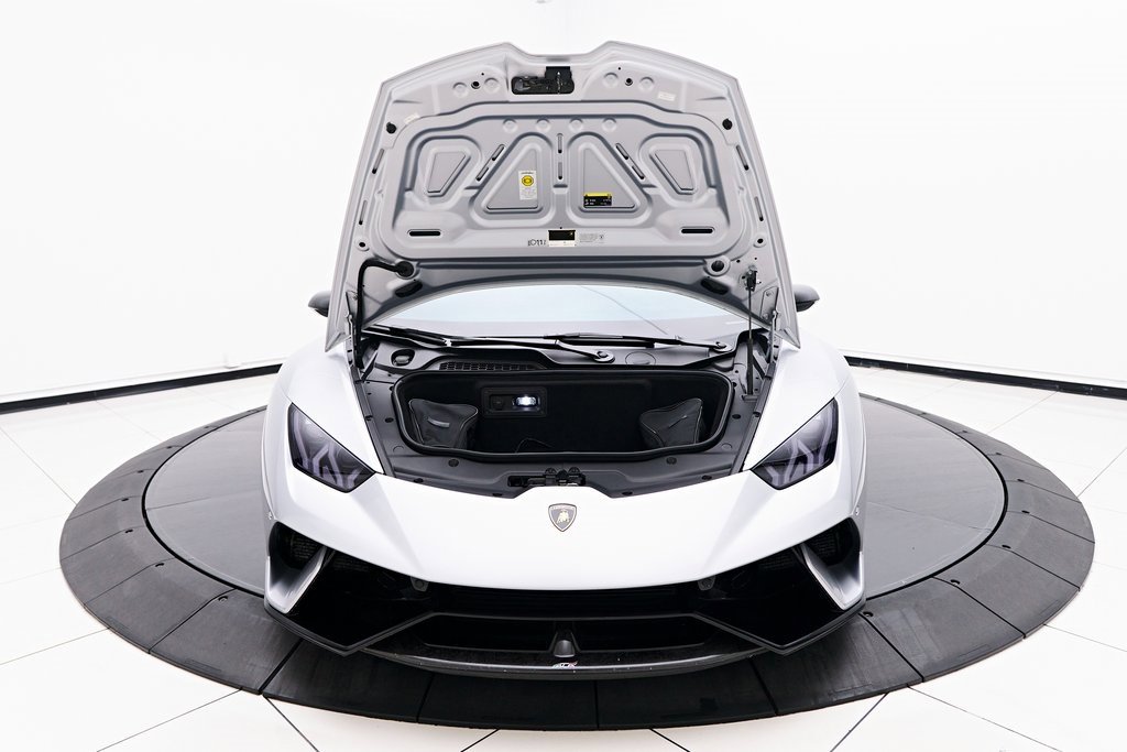 Used 2018 Lamborghini Huracan Performante image 20