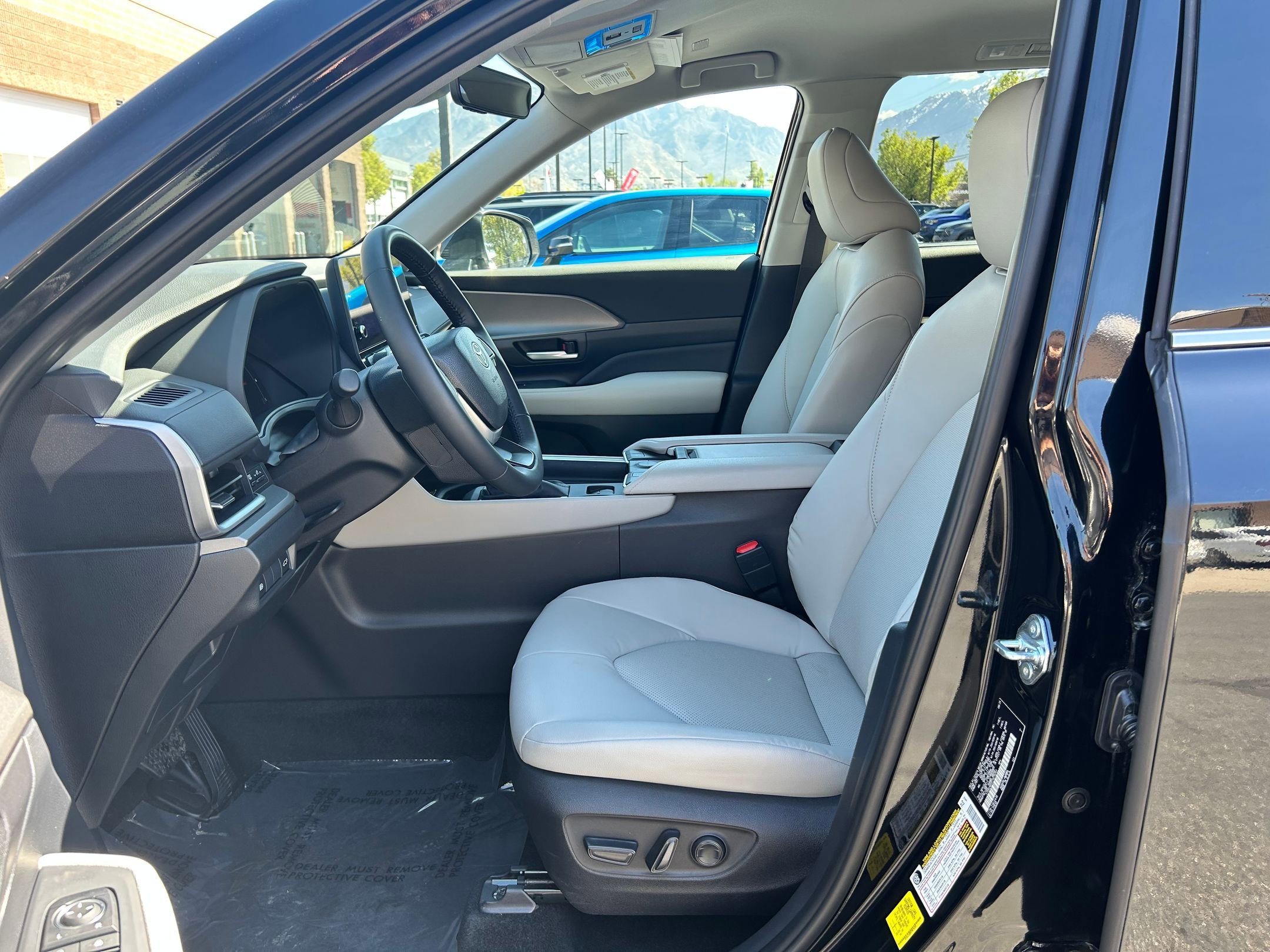 Certified 2026 Toyota Grand Highlander XLE image 13