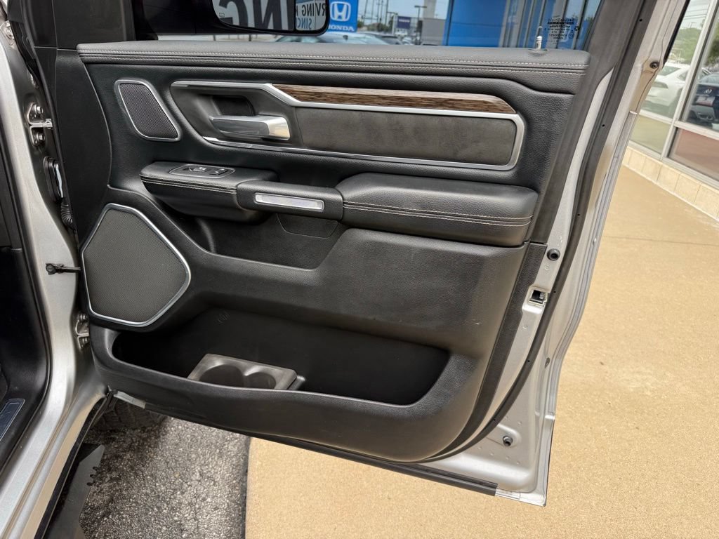 Used 2019 RAM 1500 Laramie RWD image 42