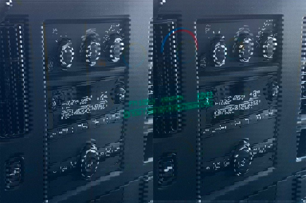 New 2025 Chevrolet Express 2500 w/ Driver Convenience Package image 19