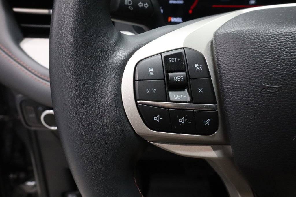 Certified 2025 Ford Explorer Active image 27