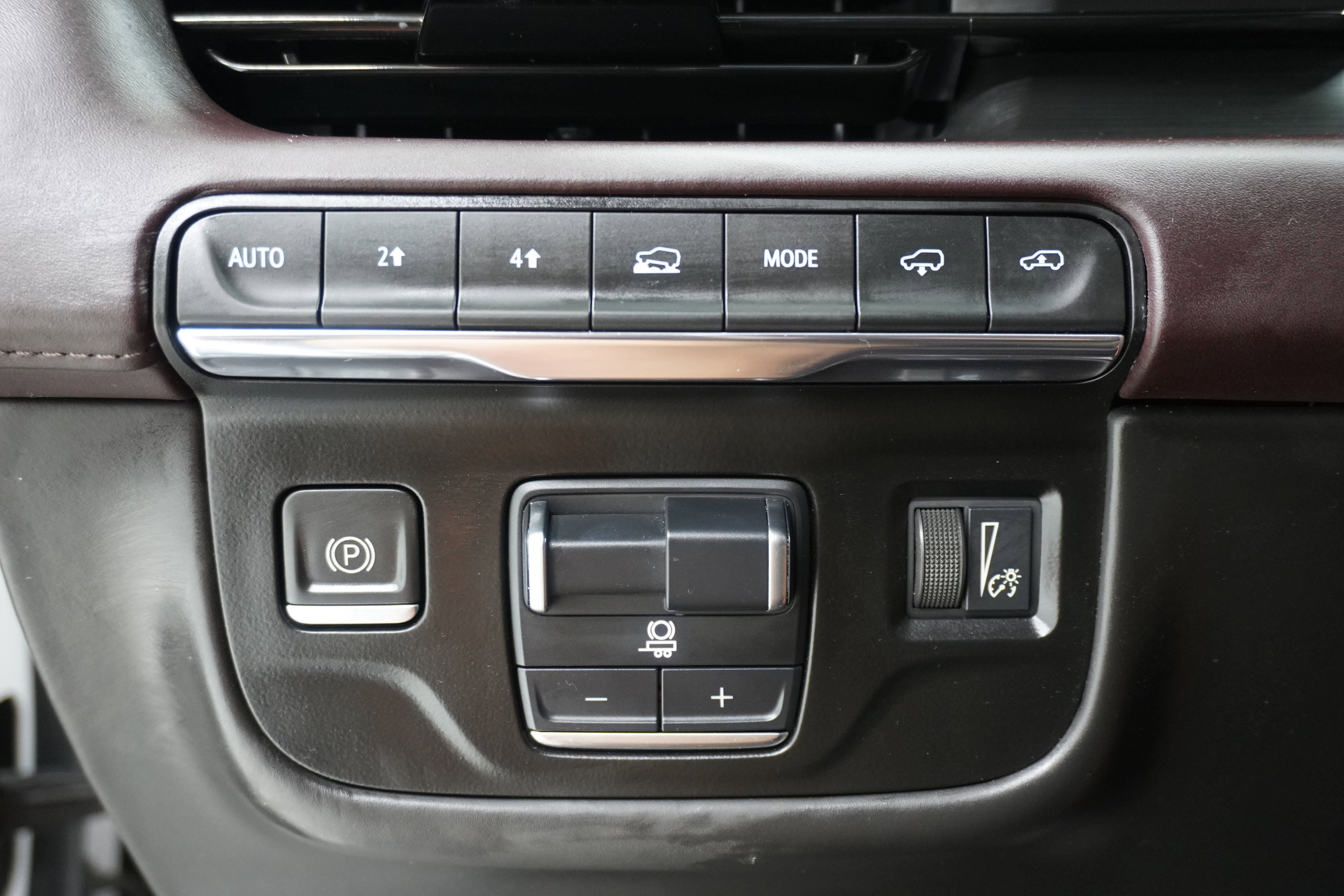 Used 2021 Cadillac Escalade ESV Premium Luxury Platinum AWD/4WD image 32