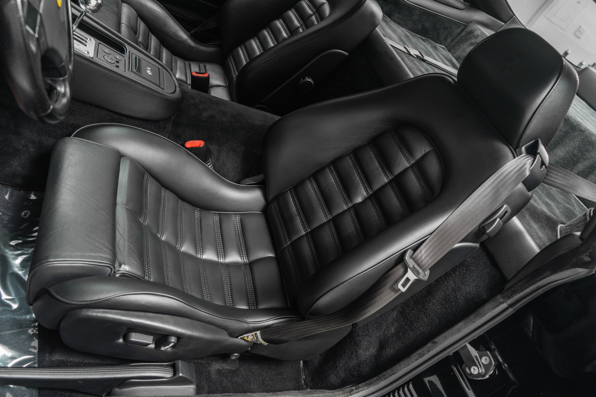 Used 1998 Ferrari 550 Maranello Coupe RWD image 22