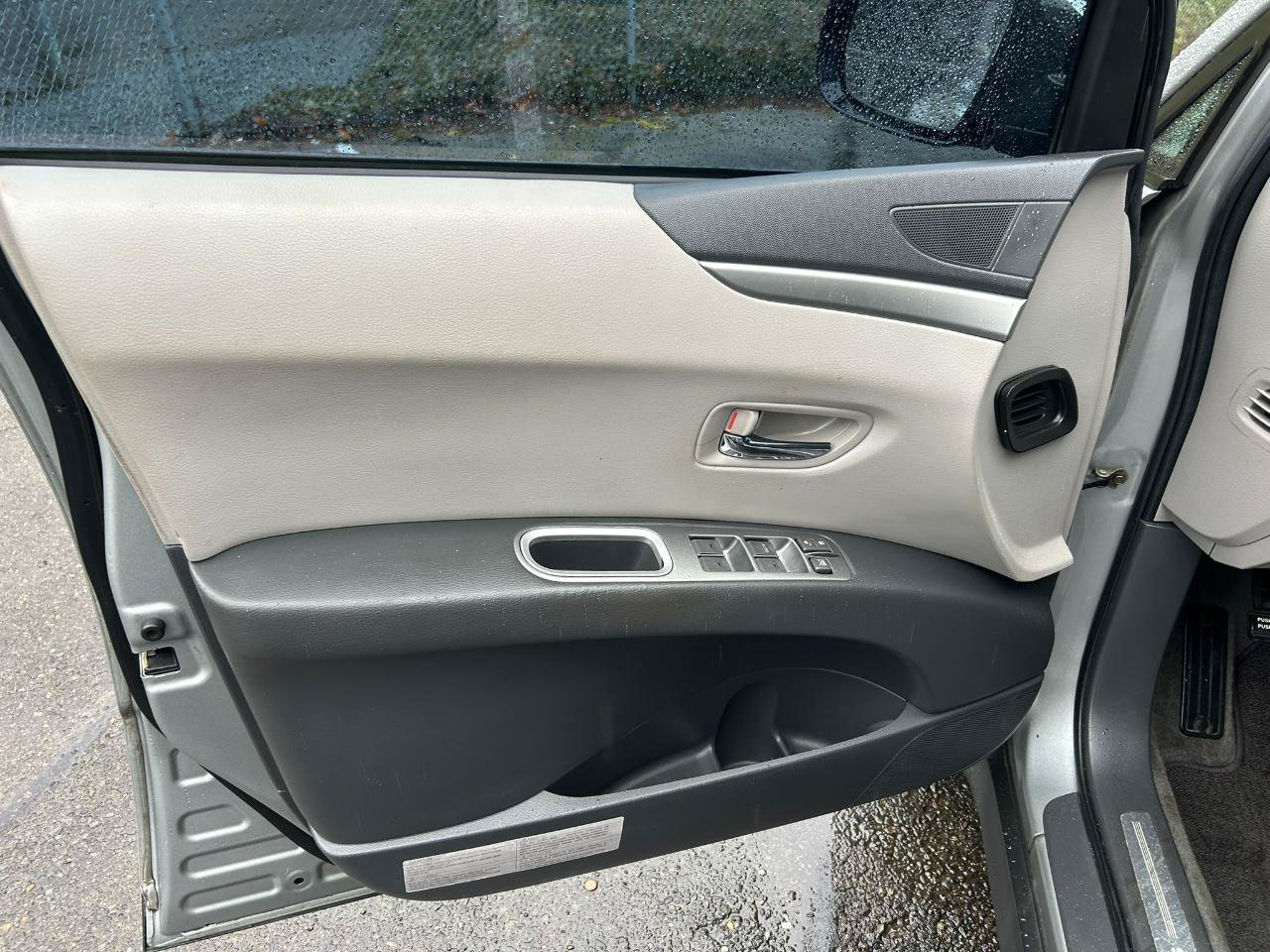Used 2007 Subaru Tribeca w/ 3rd Row AWD/4WD image 9