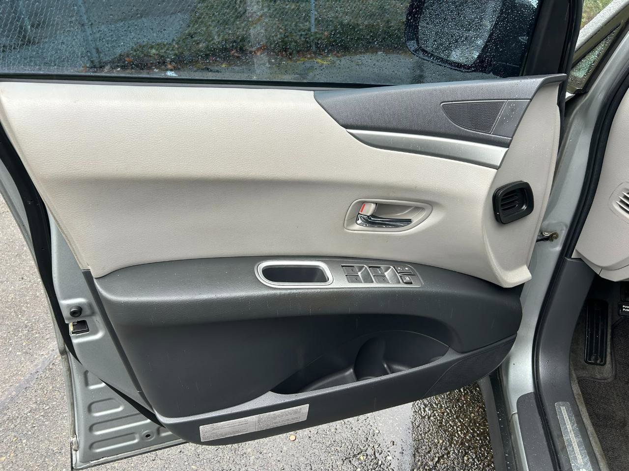 Used 2007 Subaru Tribeca w/ 3rd Row AWD/4WD image 9